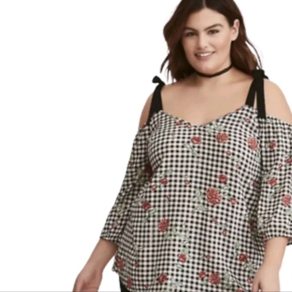 Torrid Tunic Top Cold Shoulder Black White Gingham Check Floral Accents Oversize - Picture 3 of 10
